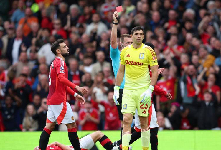 切尔西关键引援！阿根廷巨星大马丁将强势加盟，后防再添稳定