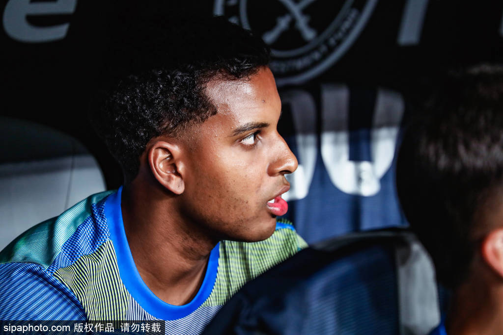 Rodrygo的未来悬而未决:皇马的不确定性与英超的诱惑