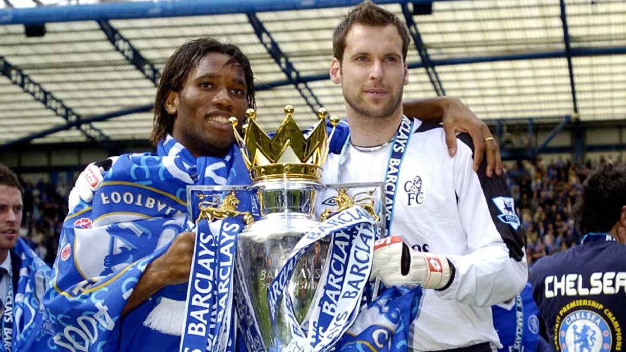 德罗巴选出的最佳阵容震撼!切赫到罗纳尔多,无敌组合谁与争锋?